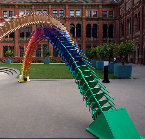 arc de chaises