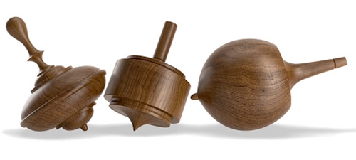 Toupies en bois