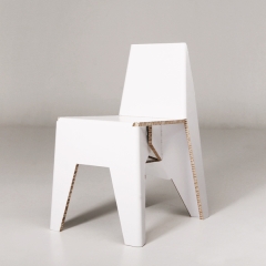 Yksi chair la chaise en carton