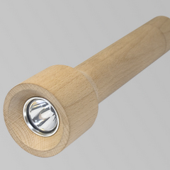 Lampe torche en bois