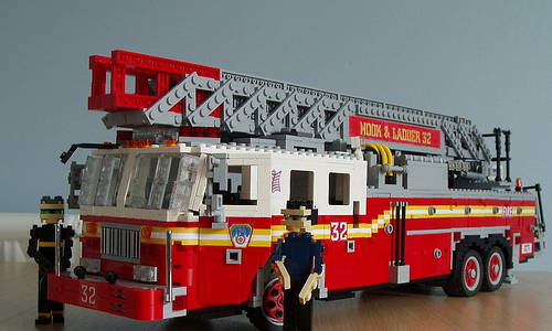 camion US pompiers en lego
