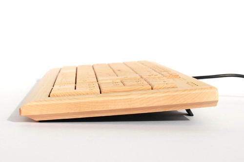 photo du clavier en bois Wooden Keyboard