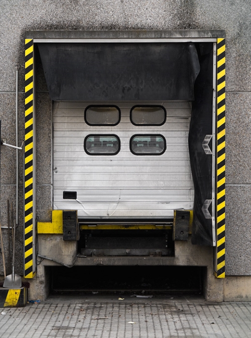 photo issue de la série depots par Branislav Kropilak