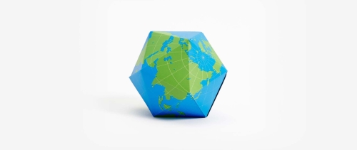 Photo de la planète pliable Dymaxion Folding Globe