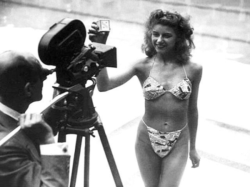 photo du premier bikini