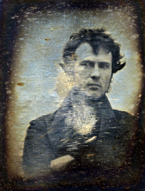 Photo de Robert Cornelius en mode selfie