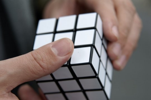 photo Rubik's cube blanc