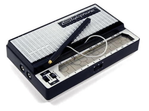 Stylophone instrument electro vintage (1967) pour geeks