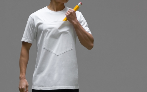 photo du T-shirt à poche géante